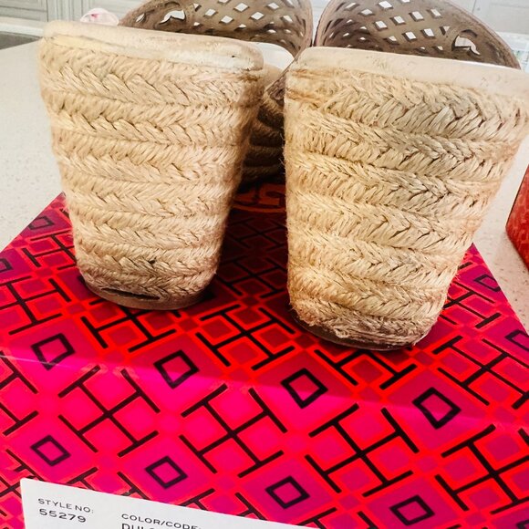 Tory Burch Thatched Perf Wedge Slide/Veg Nappa, size 6.5 - Picture 3 of 4